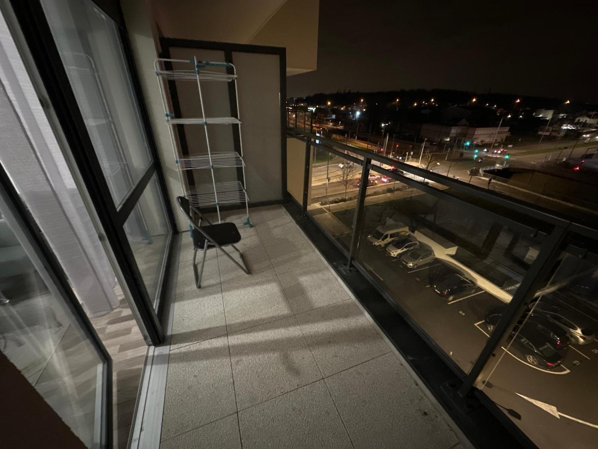Agreable 2 Pieces Avec Balcon Et Parking Transports By Immo Kit Bnb Sarcelles Exterior foto